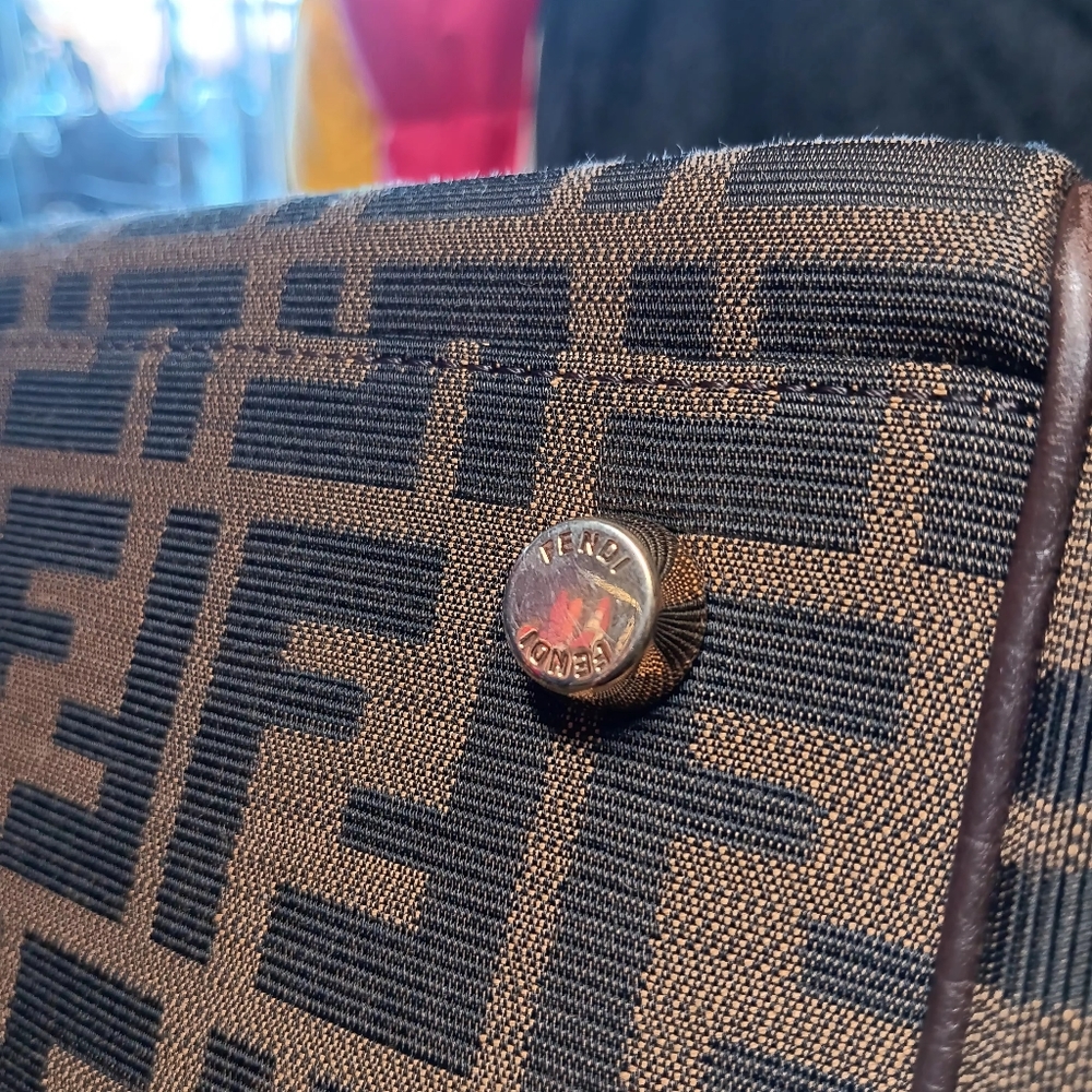 Vintage Fendi Purse - Picture 9 of 10